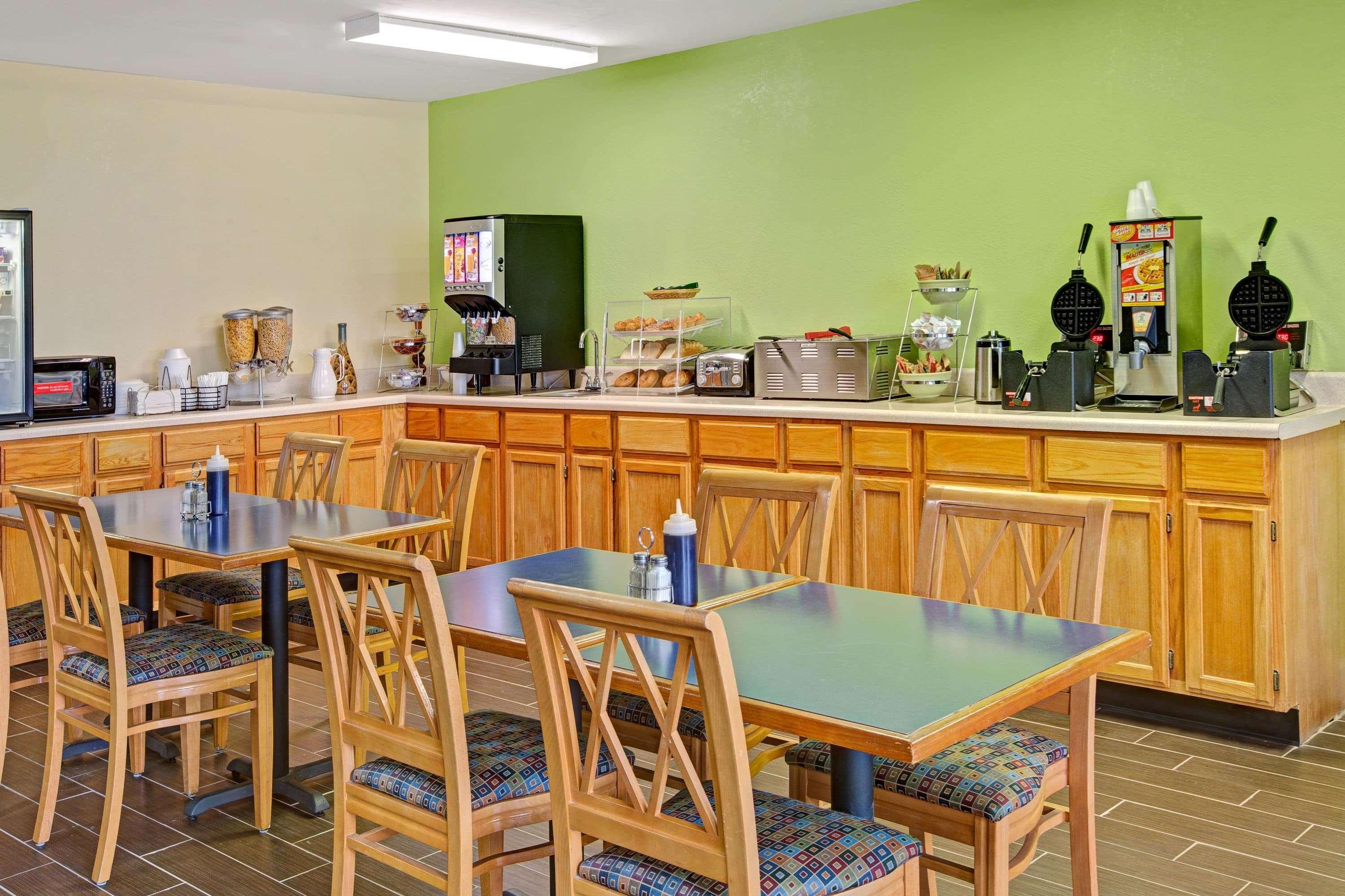 Microtel Inn & Suites By Wyndham Statesville Luaran gambar