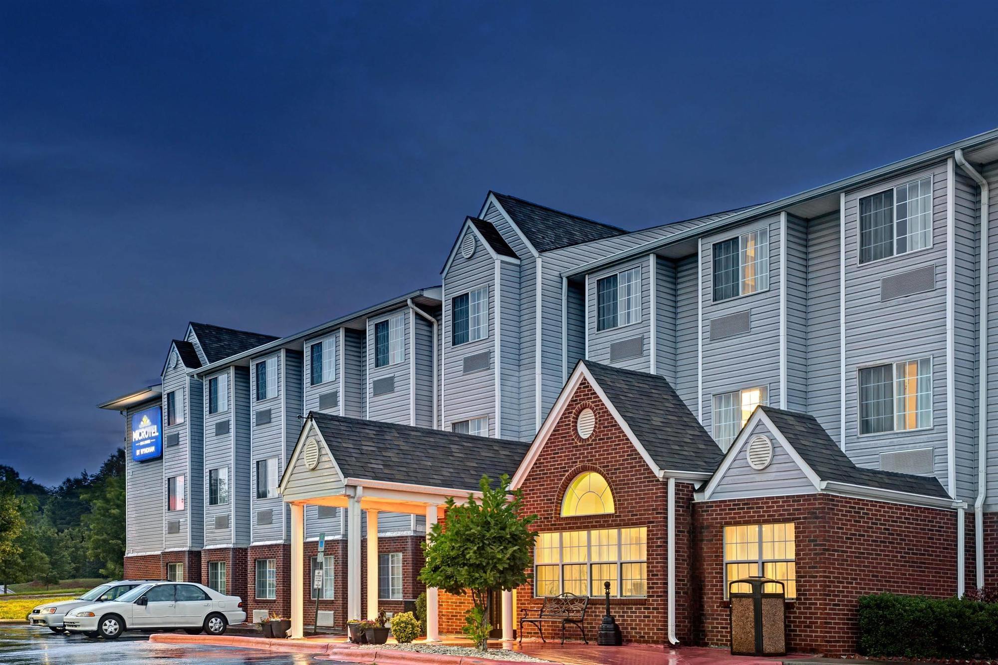 Microtel Inn & Suites By Wyndham Statesville Luaran gambar